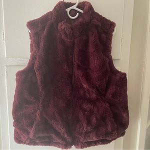 Reversible fake fur vest